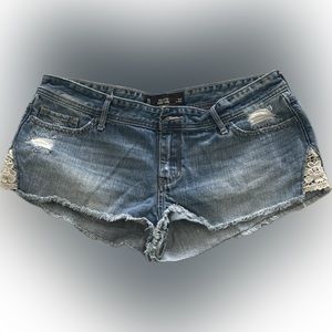 Hollister women’s jean shorts w/lace on sides